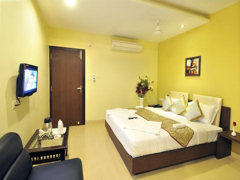 Hotel Simran Pride, Raipur Exterior photo