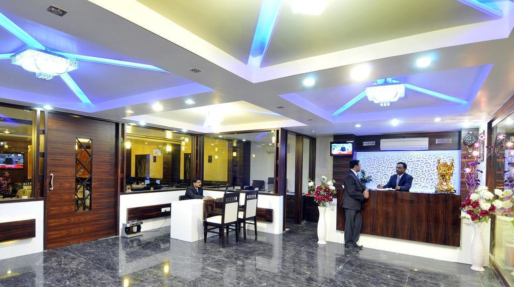 Hotel Simran Pride, Raipur Exterior photo