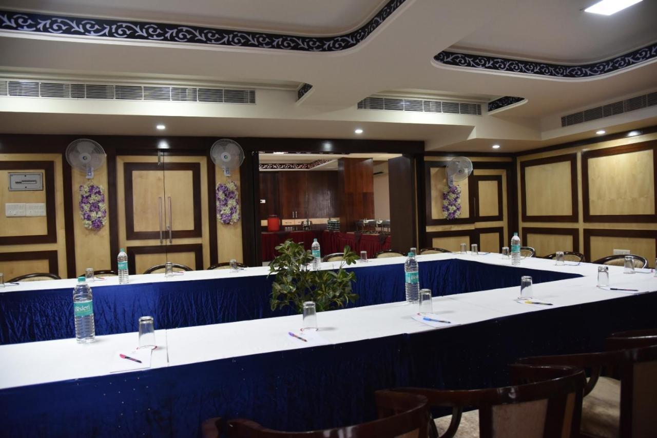 Hotel Simran Pride, Raipur Exterior photo